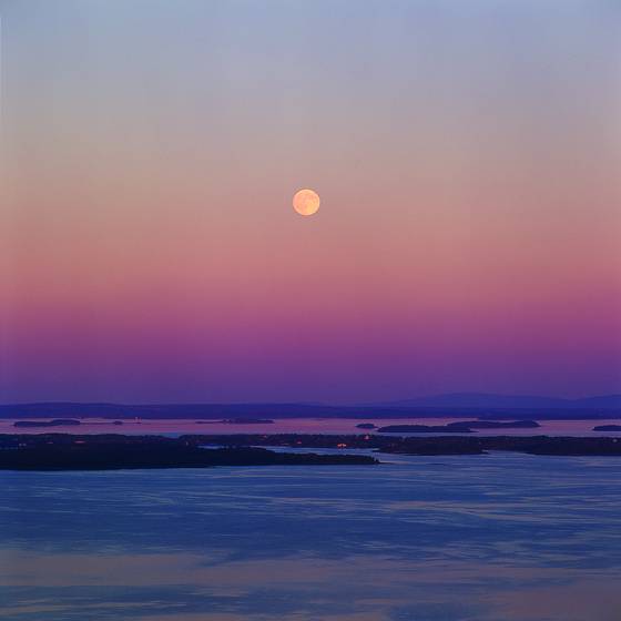 Moonrise_penobscot_bay