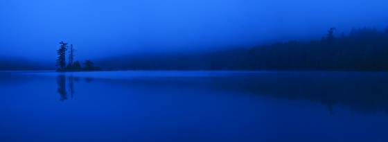 Moss_lake_misty_twilight