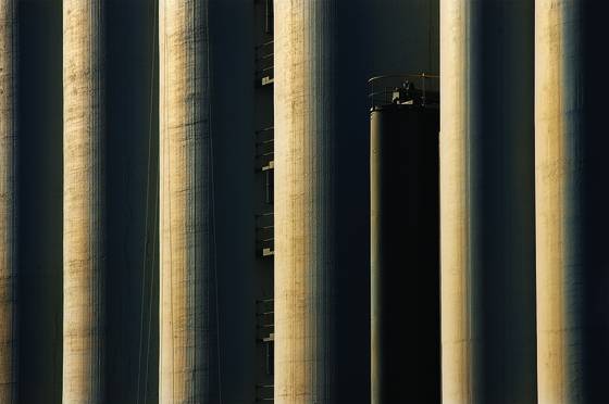 Silo_stripes
