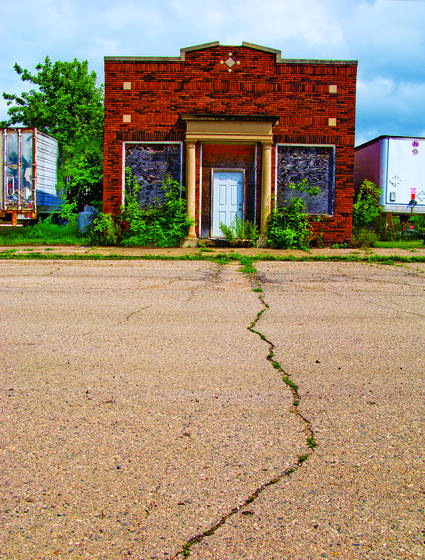 Abandoned_store