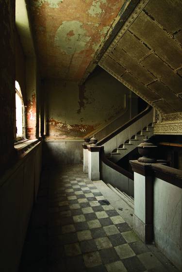 First-second_floor_landing