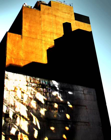 Midday_shadows