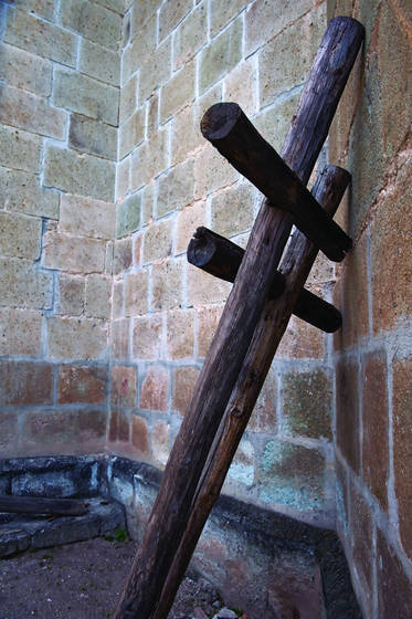 Idle_crosses