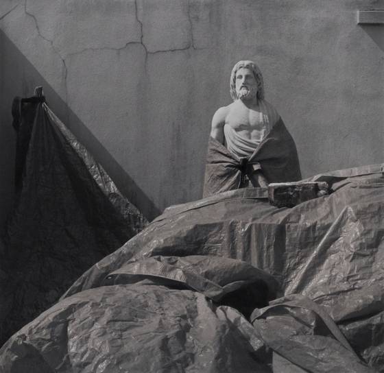 Wrapped_tomb