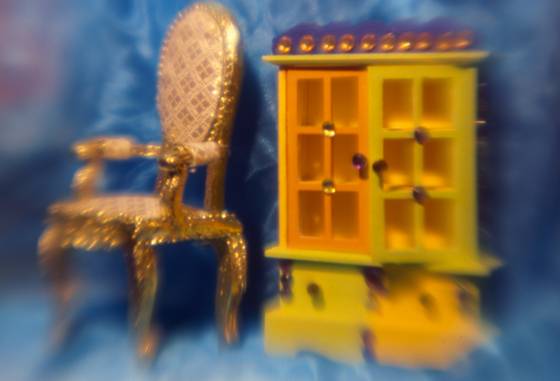 Miniature_furniture