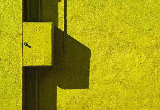 Yellow_metre_box