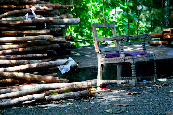 Chair_after_war_monrovia