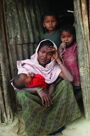 Myanmar_refugee_family