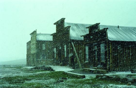 First_snow_at_bodie