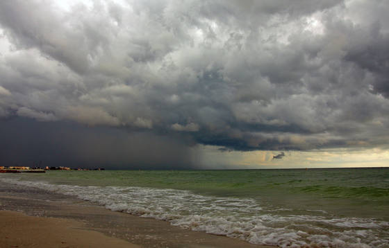 Approaching_storm