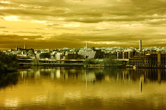 Skyline_over_the_potomac