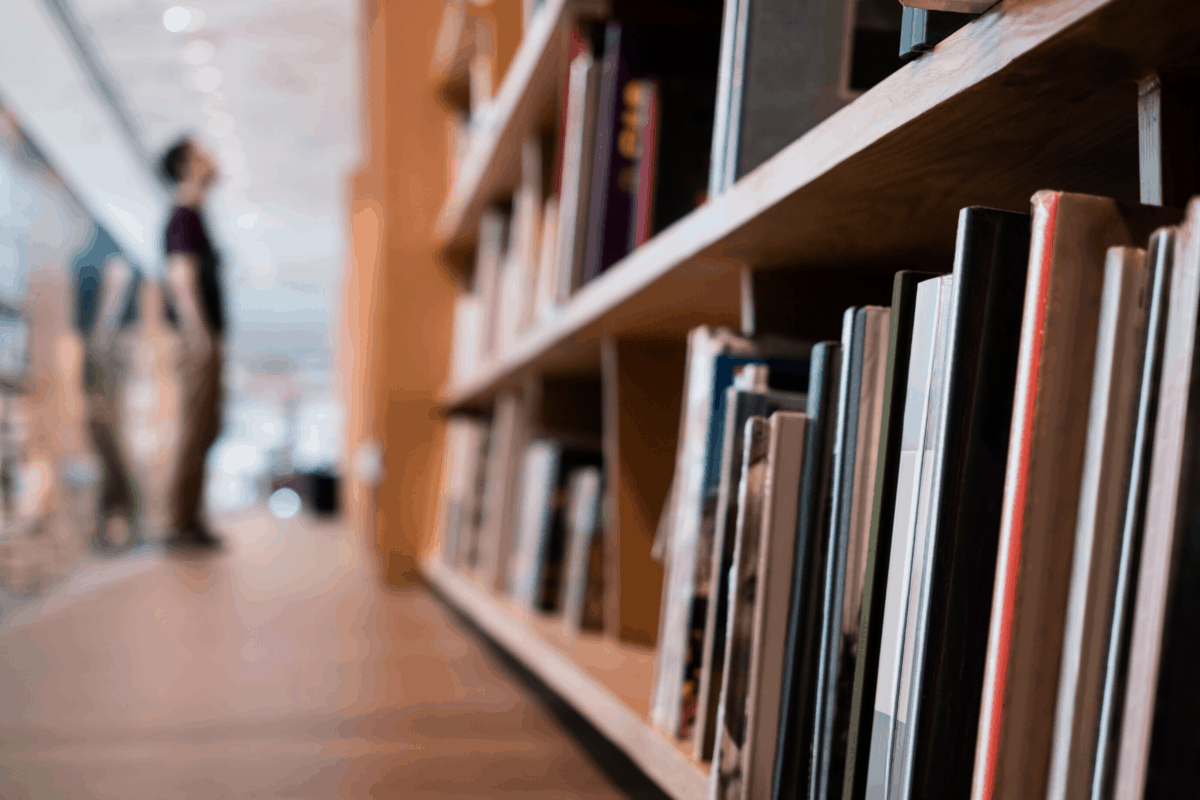 Bookstore.png Bookstore.png