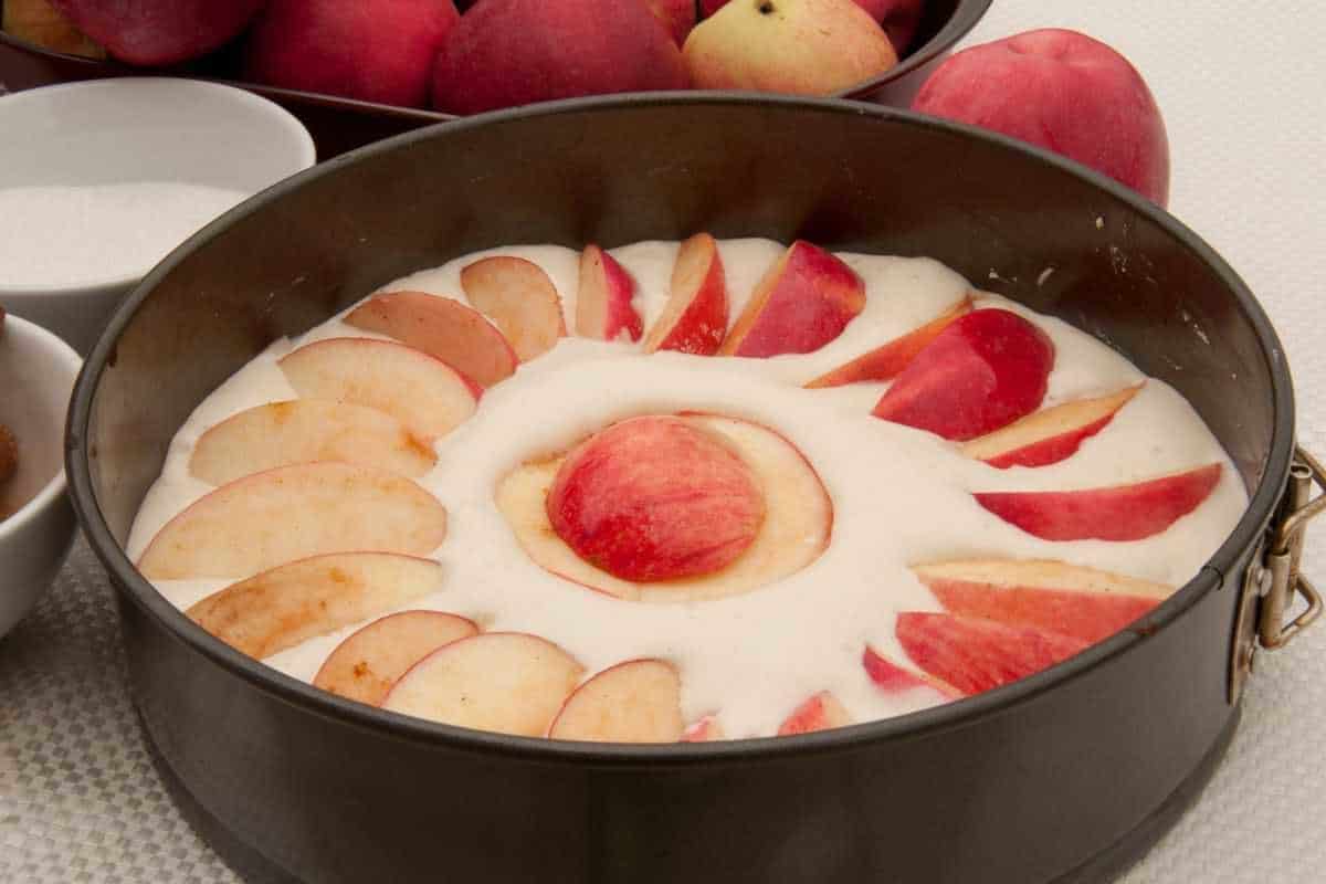 How much is in an apple 15 How much is in an apple 15