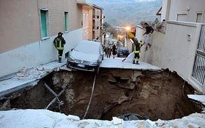 Laquila_earthquake_1379399c