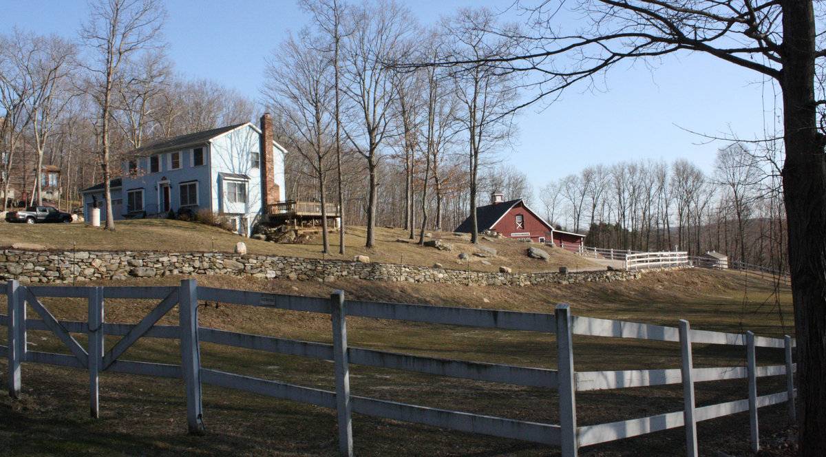 210 Bear Swamp Road, Andover (Eastern Uplands) Historic Barns of