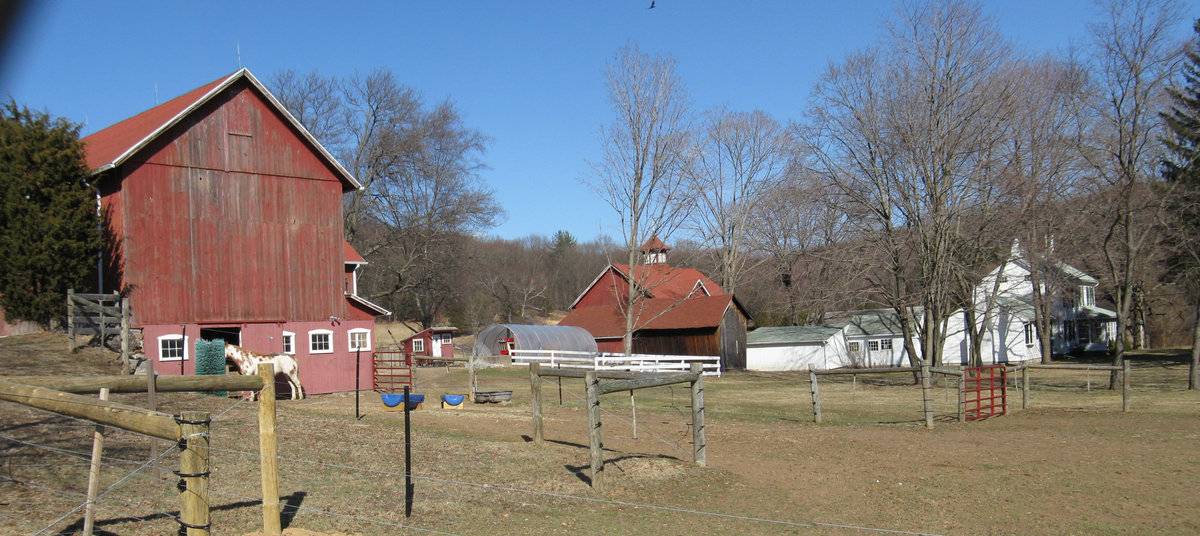 143 Burton Street, Beacon Falls (Western Uplands) Historic Barns of