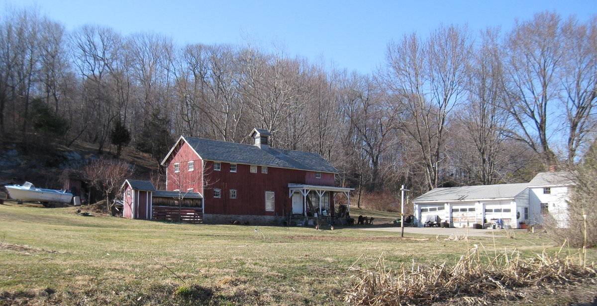 392 Lopus Road, Beacon Falls (Western Uplands) Historic Barns of Connecticut