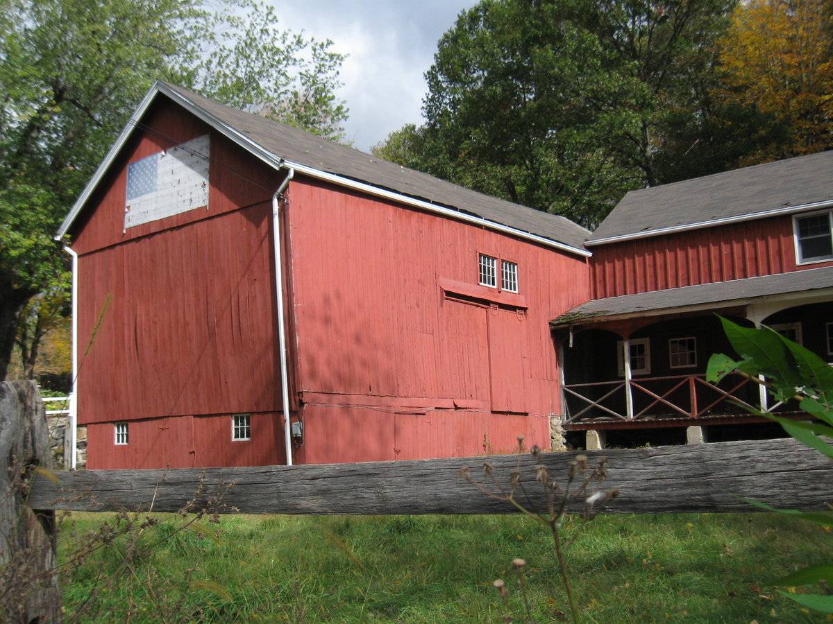 79 Putnam Park Road (Rte 58), Bethel (Western Uplands) Historic Barns