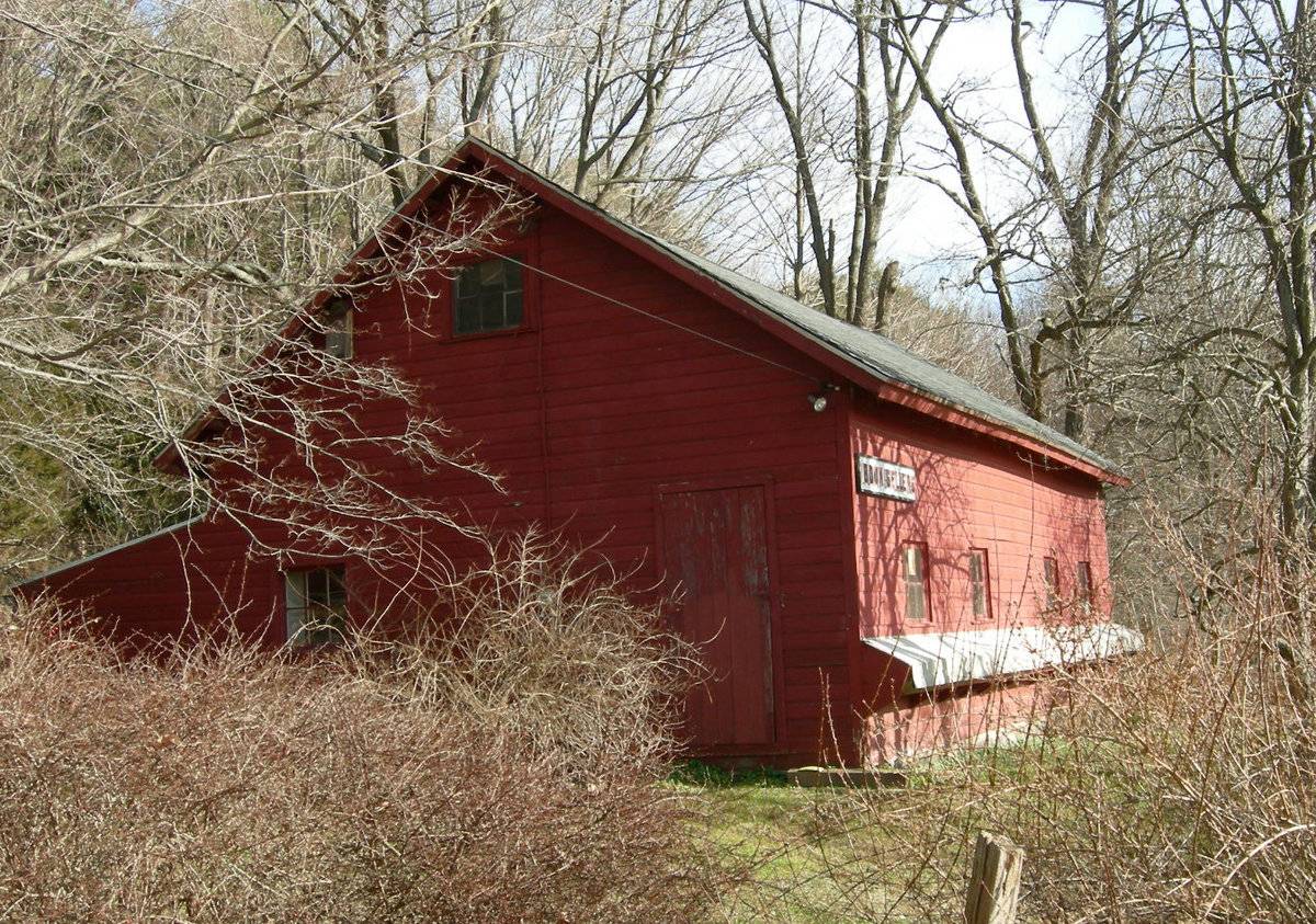 Whitlock Farm Booksellers (20 Sperry Road, Bethany (Western Uplands