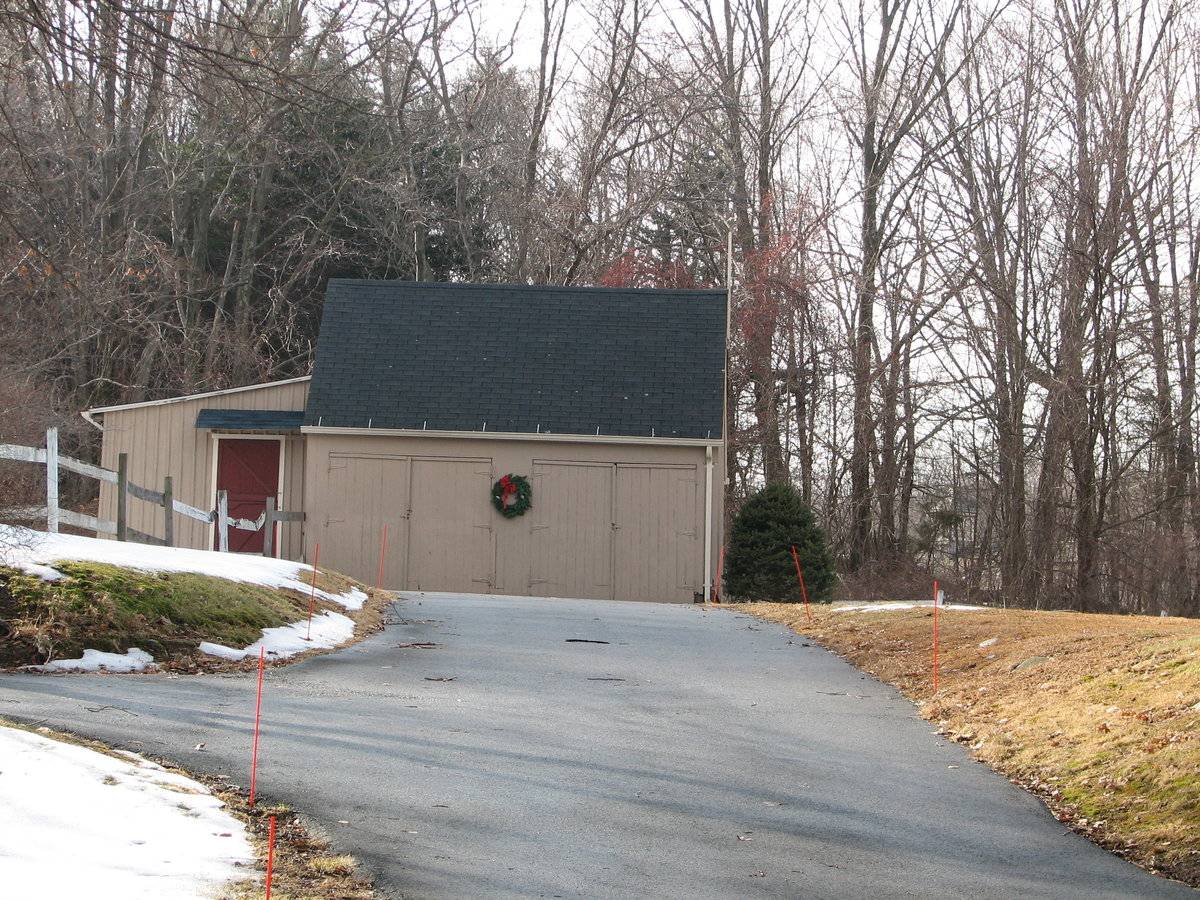 Lewis and Silas Wooding Property (519 Litchfield Turnpike (Rte 69