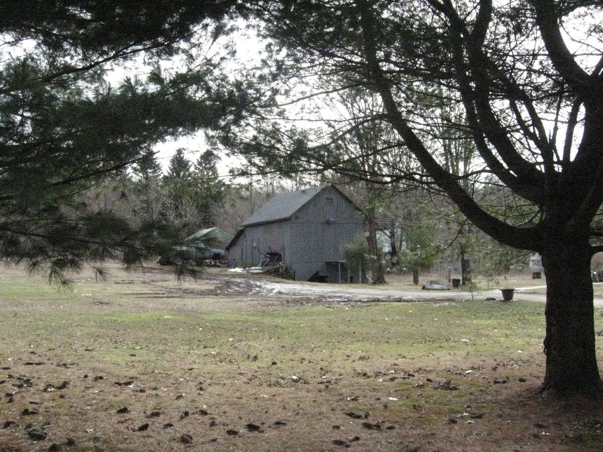 344 Lake Street, Bolton (Eastern Uplands) Historic Barns of Connecticut