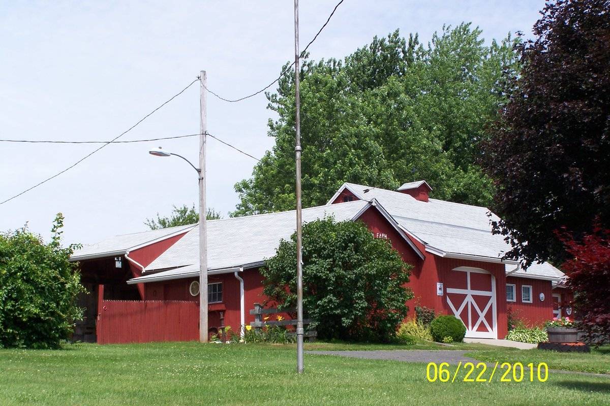 Eastview Farms (2001 Perkins Street, Bristol (Western Uplands