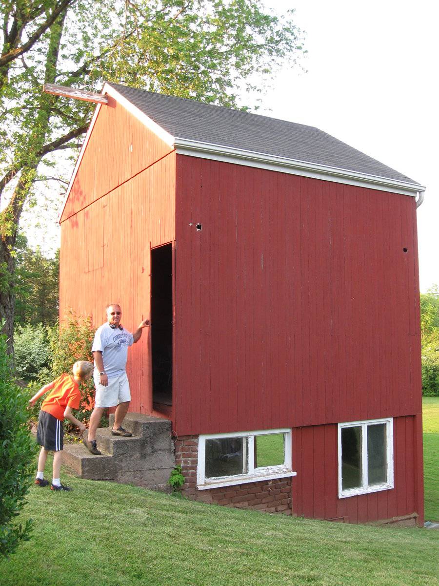 141 Four Rod Road, Berlin (Central Valley) Historic Barns of Connecticut
