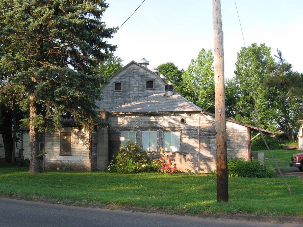 77 Lower Lane, Berlin (Central Valley) Historic Barns of Connecticut