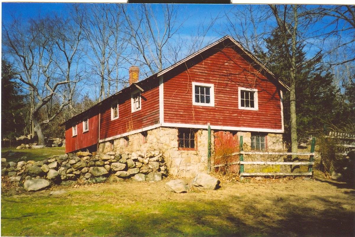 Samuel W. Leete Barn (144 Moose Hill Road, Guilford (Eastern Coastal