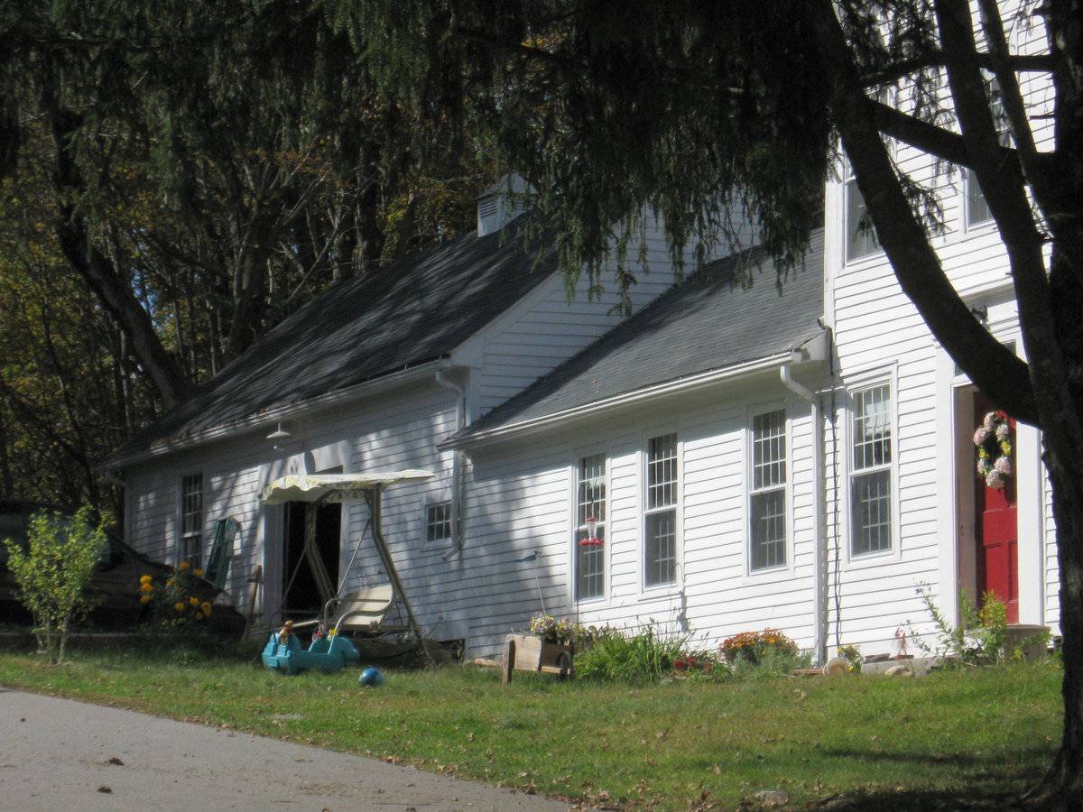 Friendship House Parsonage (47 Chaplin Street, Chaplin (Eastern