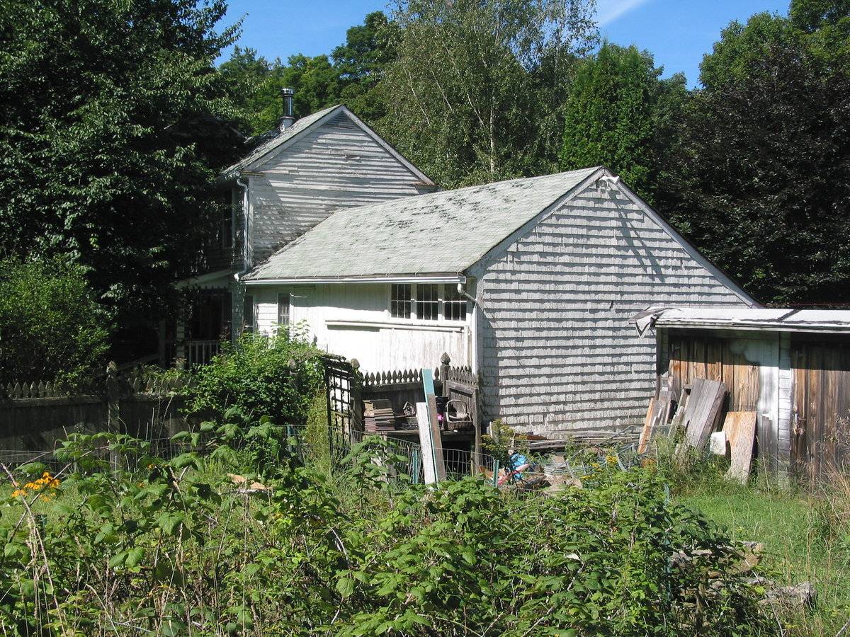 60 Chaplin Street, Chaplin (Eastern Uplands) Historic Barns of Connecticut