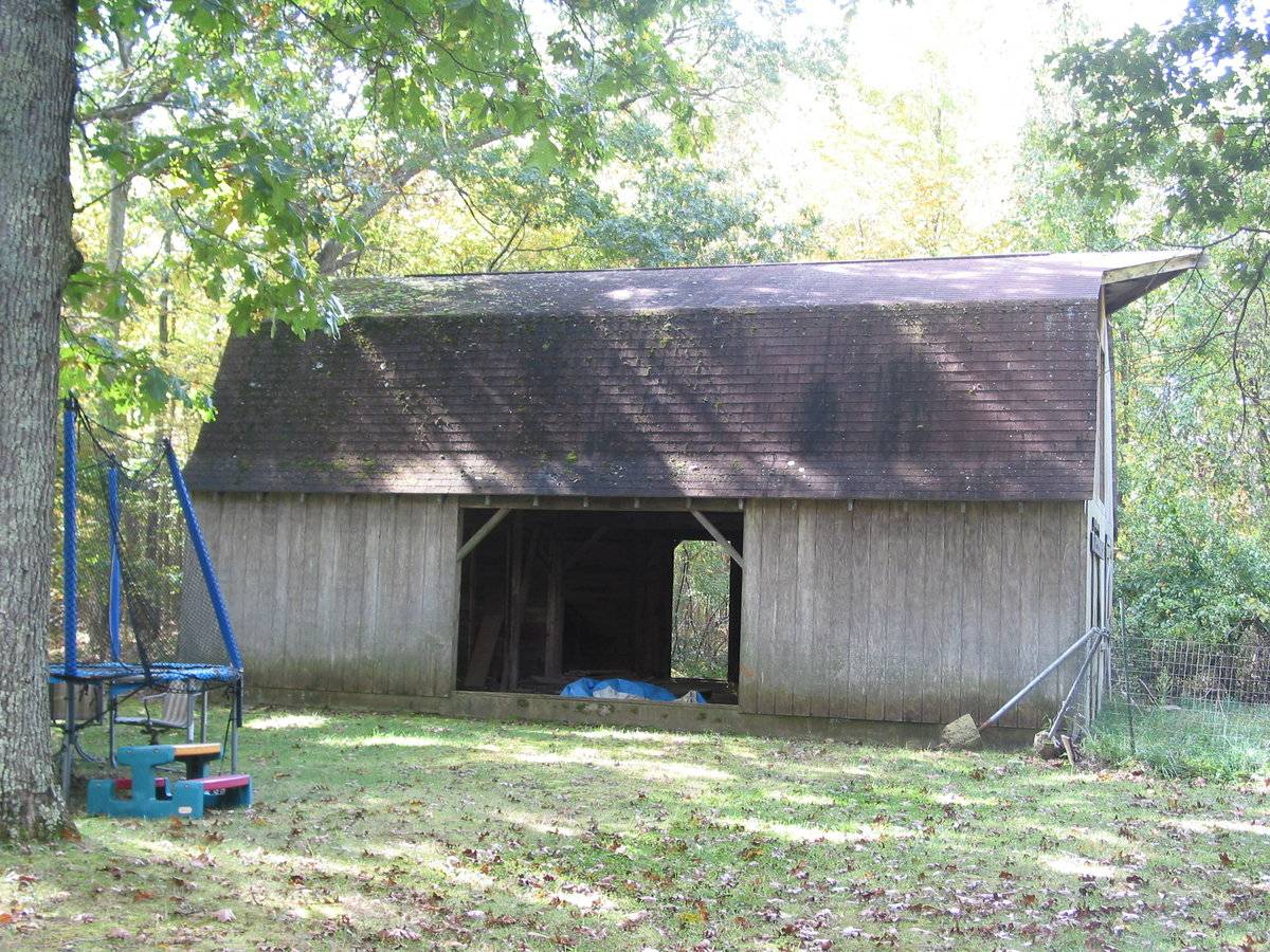 295 Tower Hill Road, Chaplin (Eastern Uplands) Historic Barns of