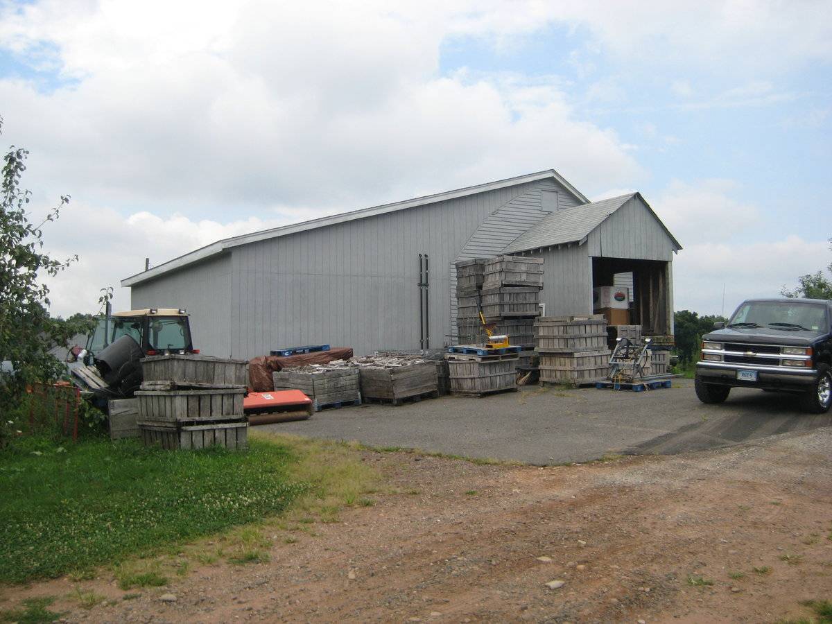 Norton Brothers Fruit Farm (466 Academy Road, Cheshire (Central Valley