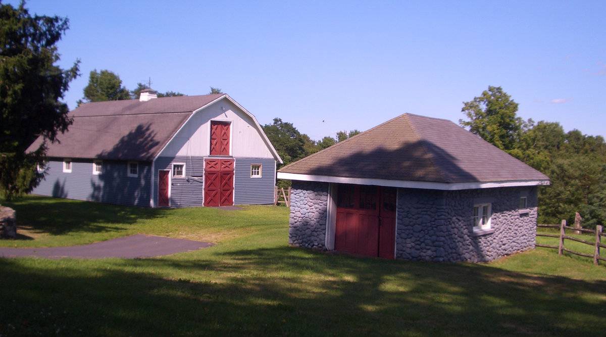 172 Bunnell Street, Colebrook (Northwest Highlands) Historic Barns of