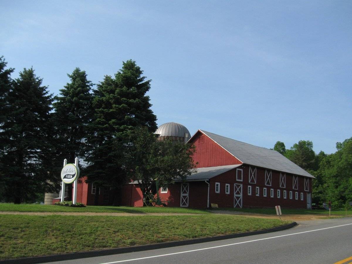 Mohrlein's Farm (316 Middletown Road (Rte 16), Colchester (Eastern