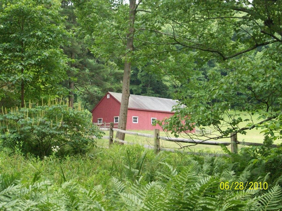 150 Barbourtown Road, Canton (Northwest Highlands) Historic Barns of