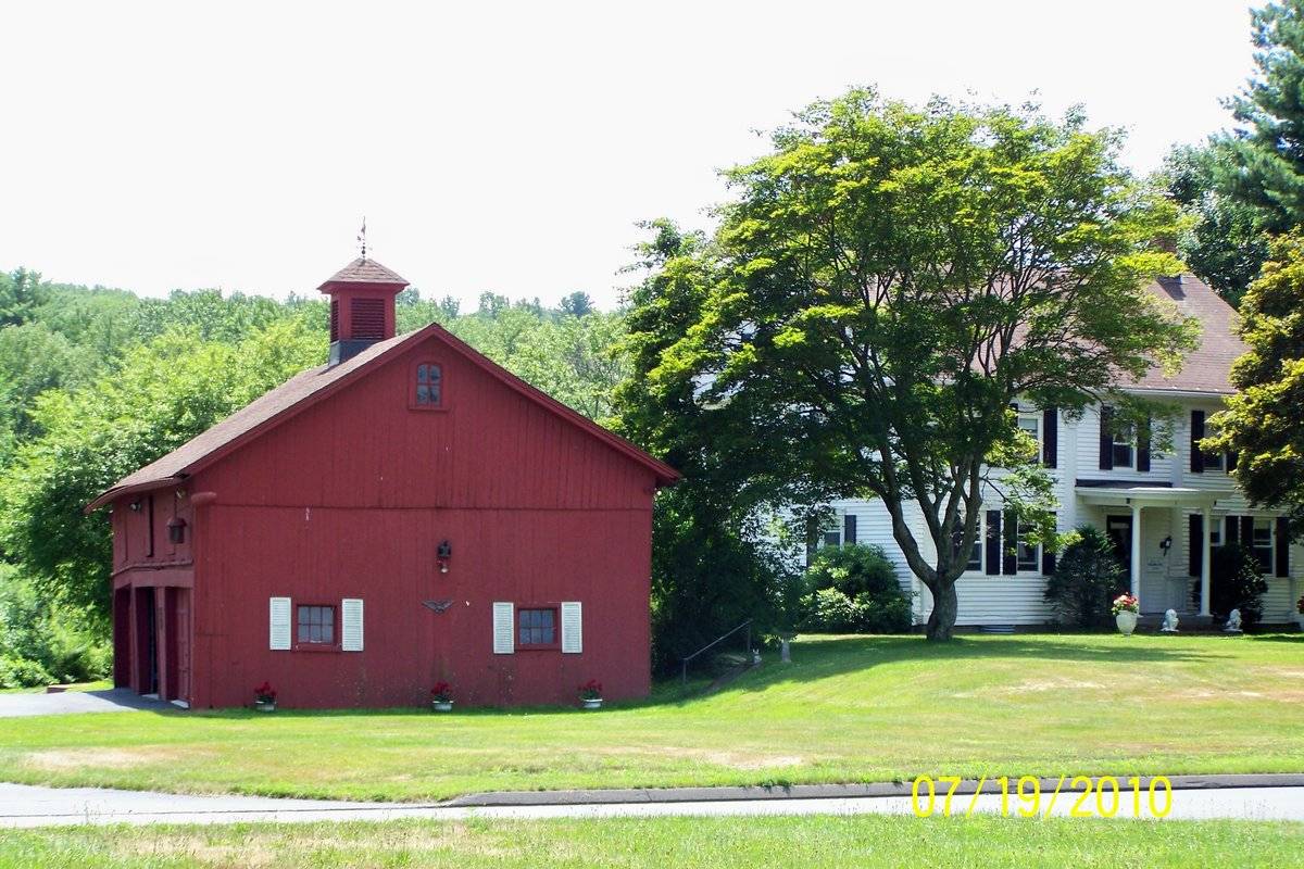 The Spescia House (3 Dowd Avenue, Canton (Northwest Highlands)) Historic Barns of Connecticut