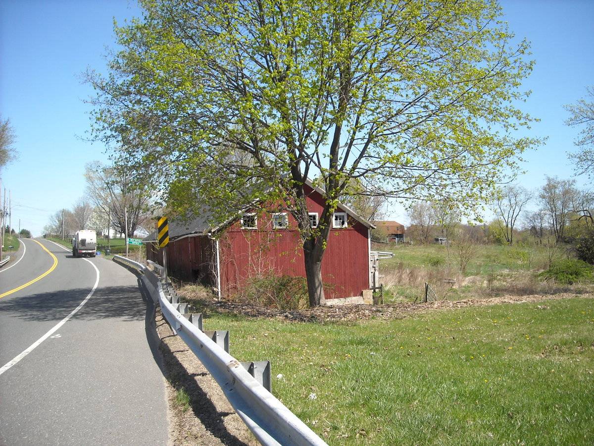 Horse Barn [2/2] (4 North Main Street, East Granby (Central Valley