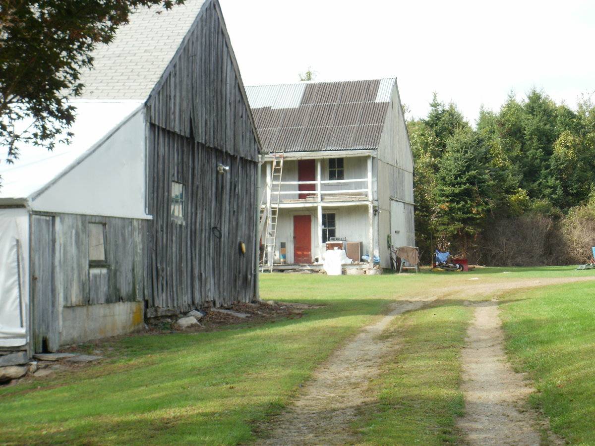 43 Mill Road, East Haddam () Historic Barns of Connecticut