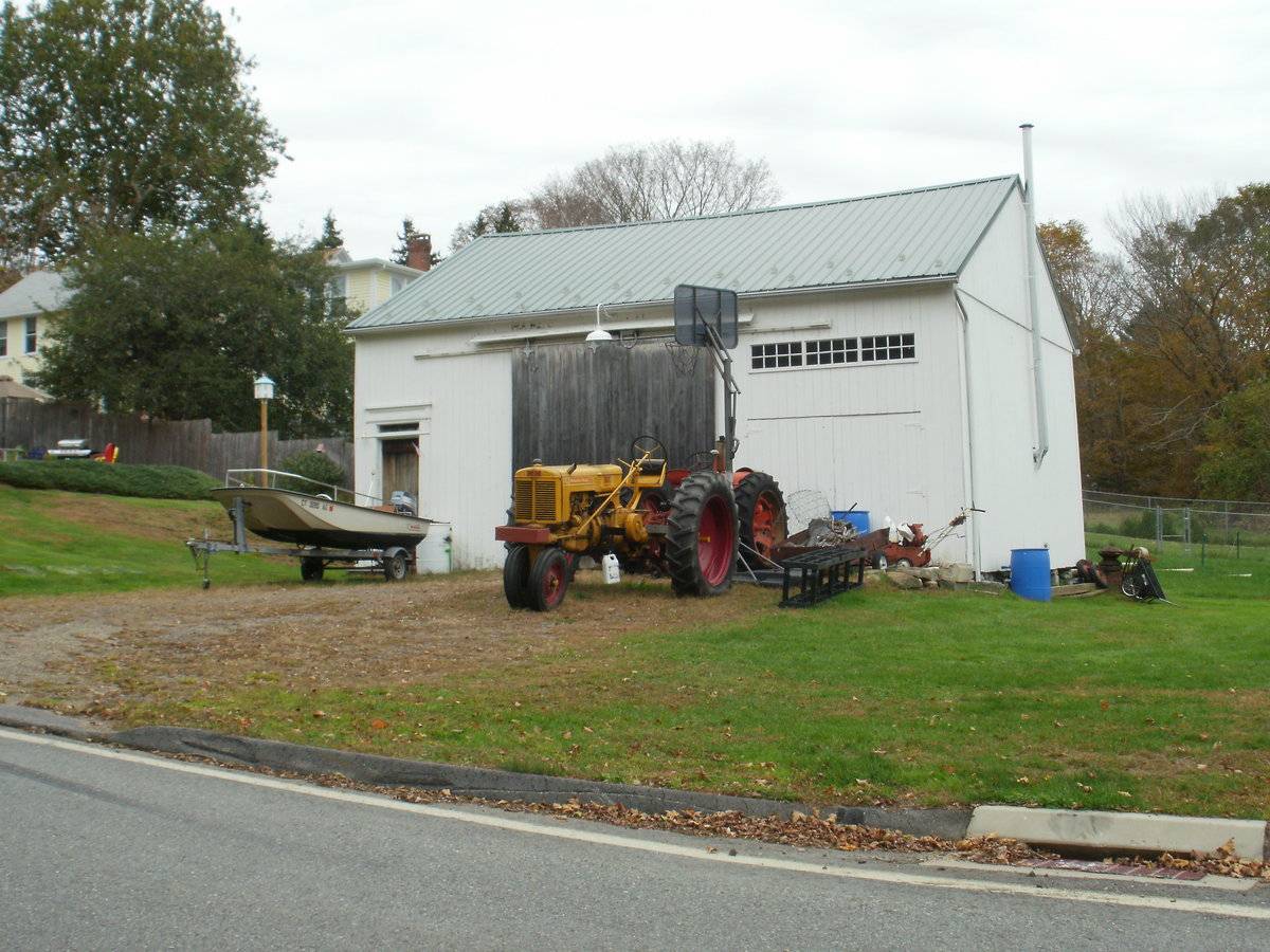 27 Petticoat Lane, East Haddam () Historic Barns of Connecticut