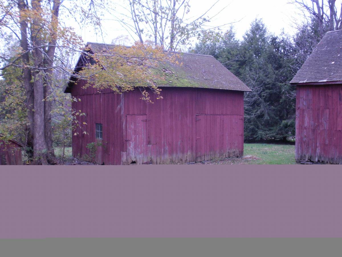 150 Creek Row Road, East Haddam () Historic Barns of Connecticut