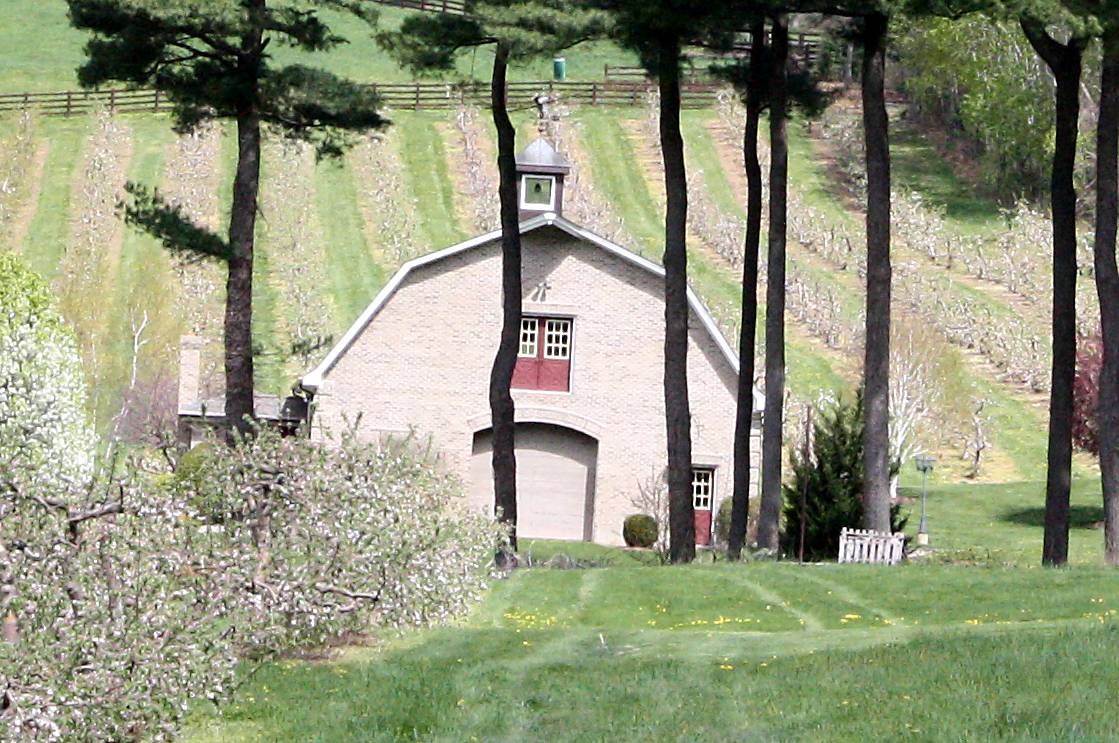 40 Pinnacle Road, Ellington (Central Valley) Historic Barns of Connecticut