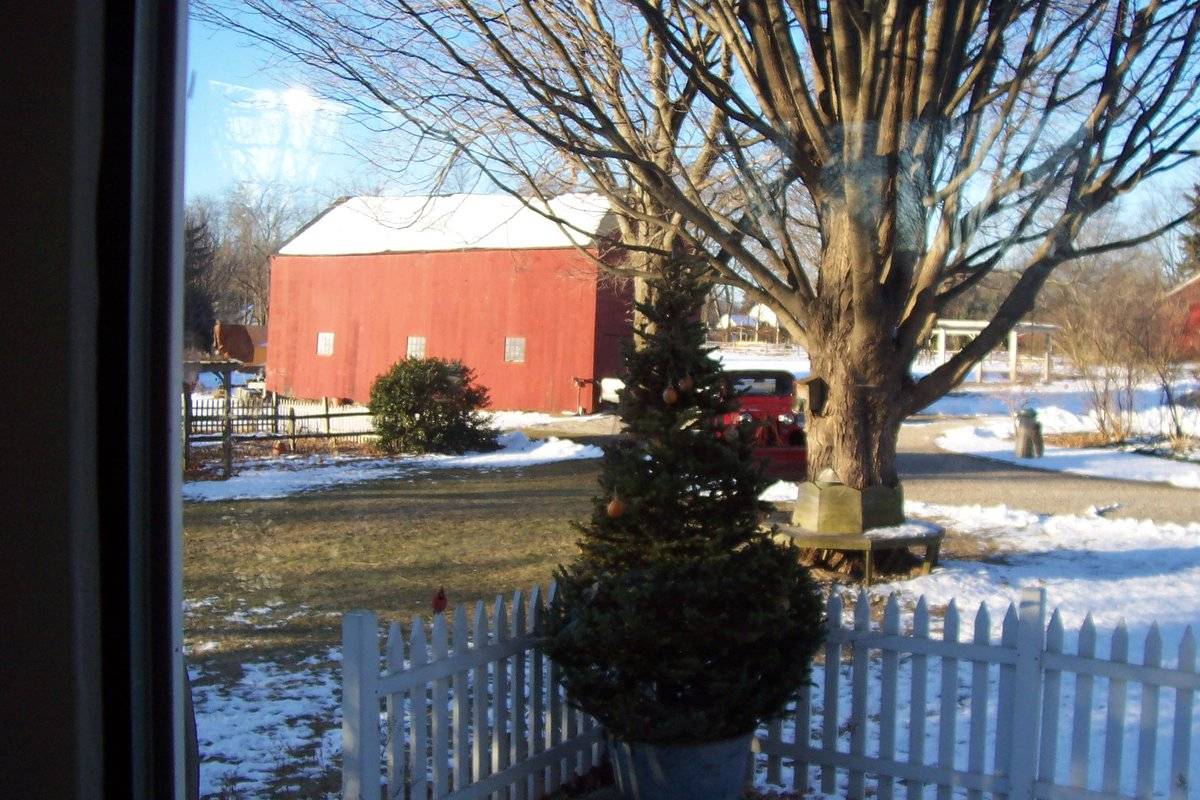 110 Main Street, Ellington (Central Valley) Historic Barns of Connecticut