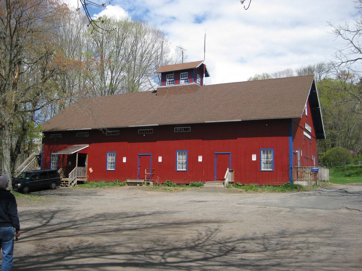 Powder Mill Barn, Powder Hollow (0 South Maple Street, Enfield (Central Valley)) Historic