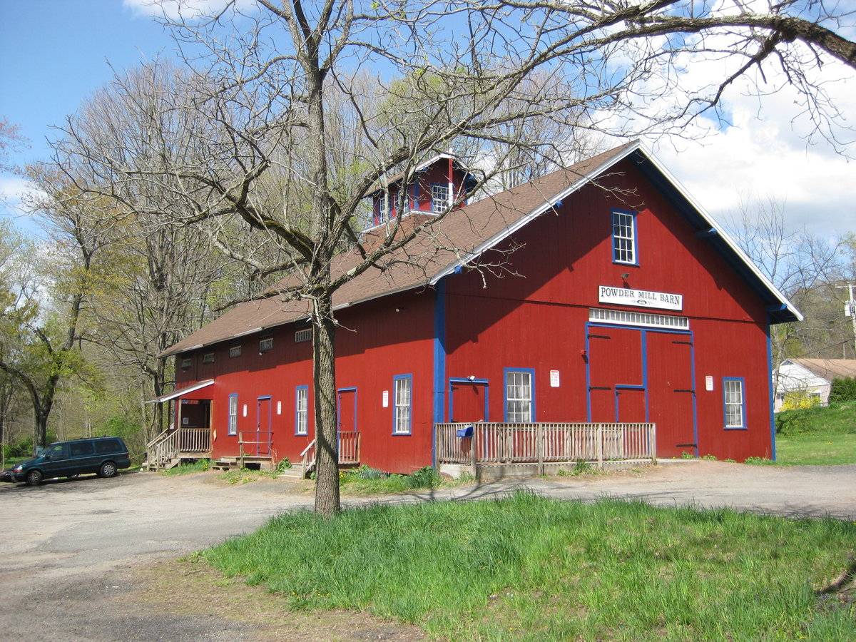 Powder Mill Barn, Powder Hollow (0 South Maple Street, Enfield (Central Valley)) Historic