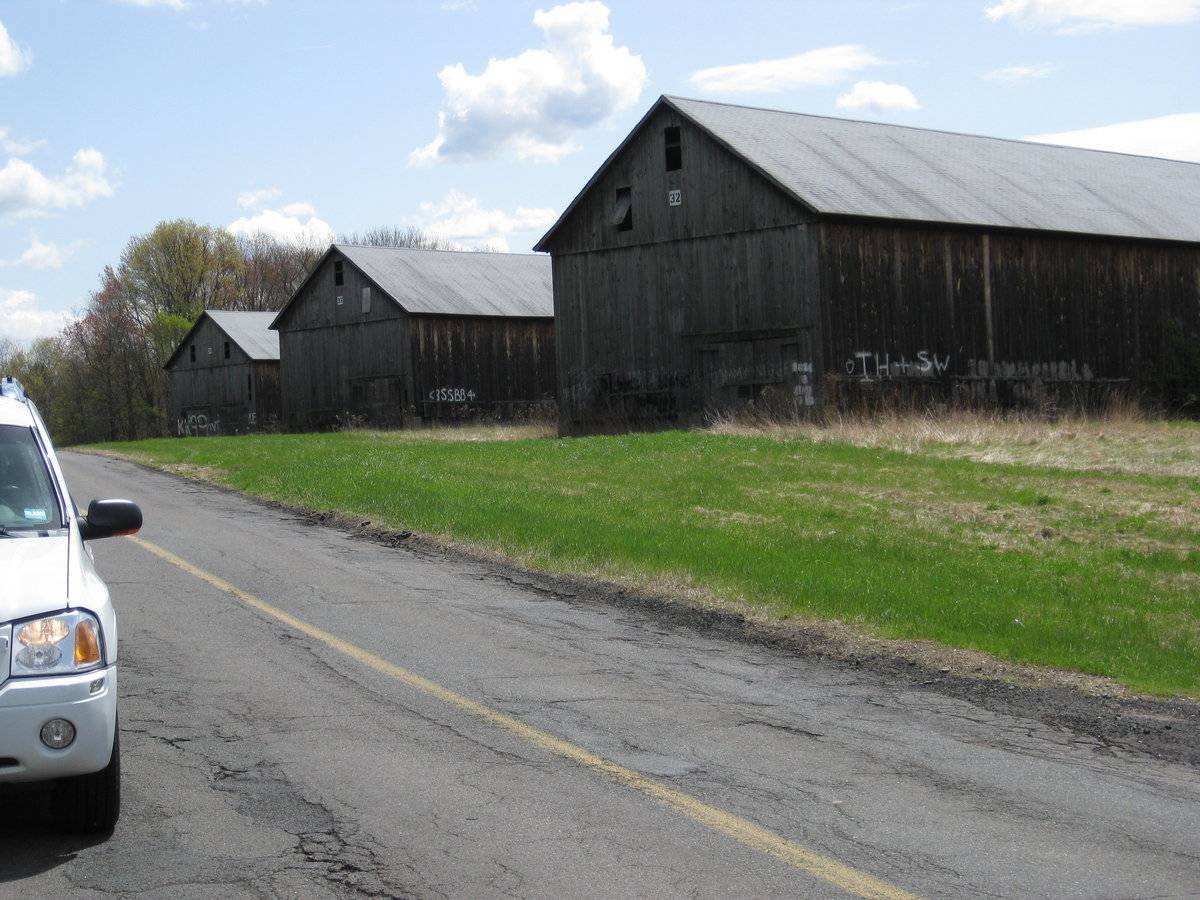 Kogut Tobacco Sheds No. 3034 Part 1 of 4 (211 Broad Brook Road
