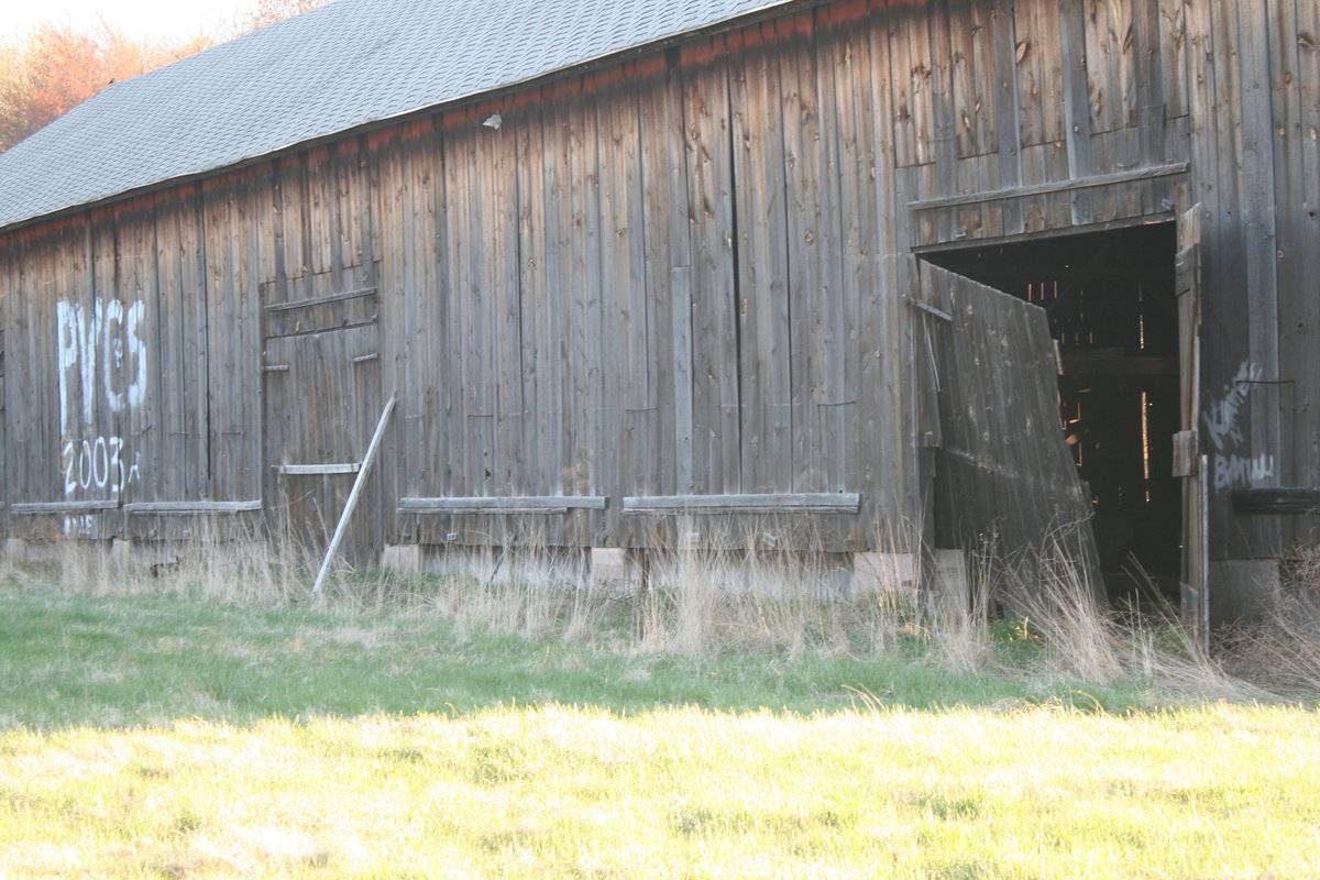 Kogut Tobacco Shed No. 30 Part 3 of 4 (211 Broad Brook Road, Enfield
