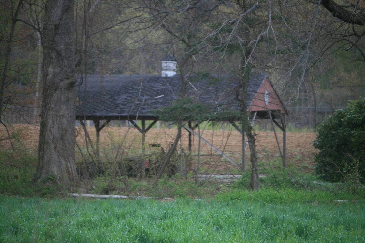 Jarmoc Farms Barn (21 Abbe Road, Enfield (Central Valley