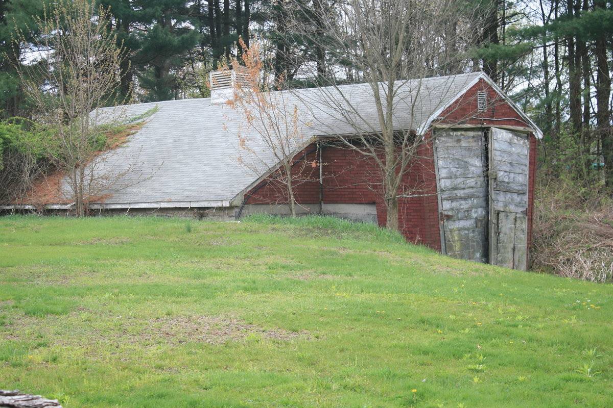 Part 1 of 2 (132 Town Farm Road, Enfield (Central Valley)) Historic