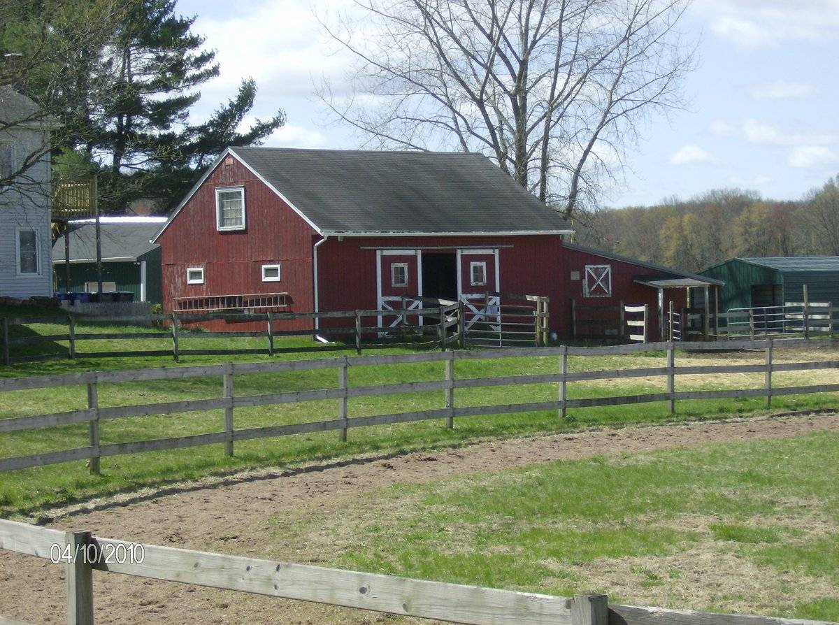 240 East Road, East Windsor (Central Valley) Historic Barns of